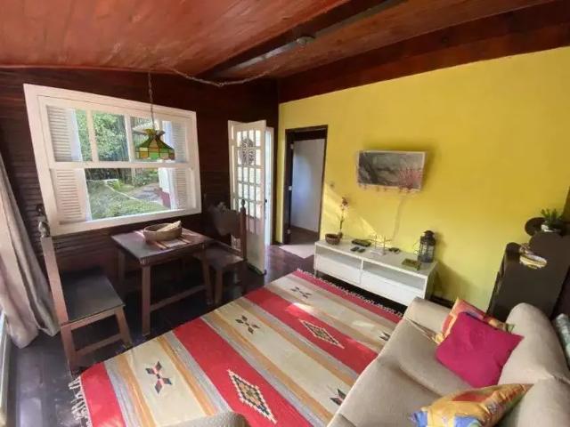 Casa / Sobrado para Locação em Petrópolis/RJ Itaipava 2 Quartos