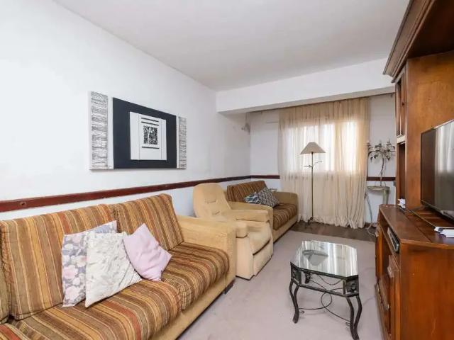 Casa / Sobrado para Locação em Pelotas/RS Areal 4 Quartos