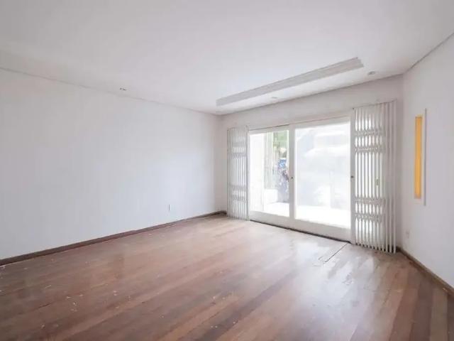 Casa / Sobrado para Locação em Pelotas/RS Areal 4 Quartos