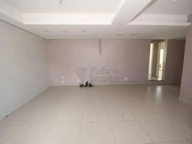 Casa / Sobrado para Locação em Pelotas/RS Centro 4 Quartos