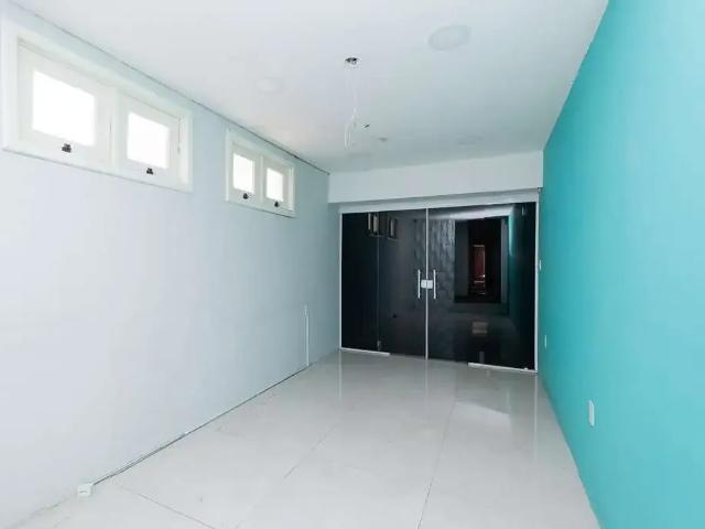 Casa / Sobrado para Locação em Pelotas/RS Centro 4 Quartos