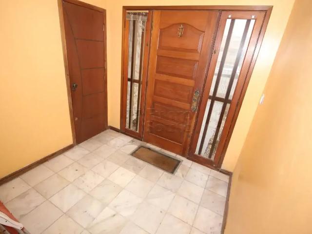 Casa / Sobrado para Locação em Pelotas/RS Centro 4 Quartos