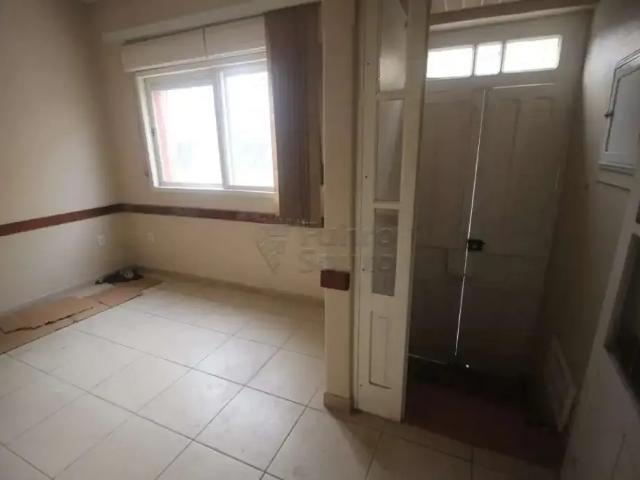 Casa / Sobrado para Locação em Pelotas/RS Centro 2 Quartos