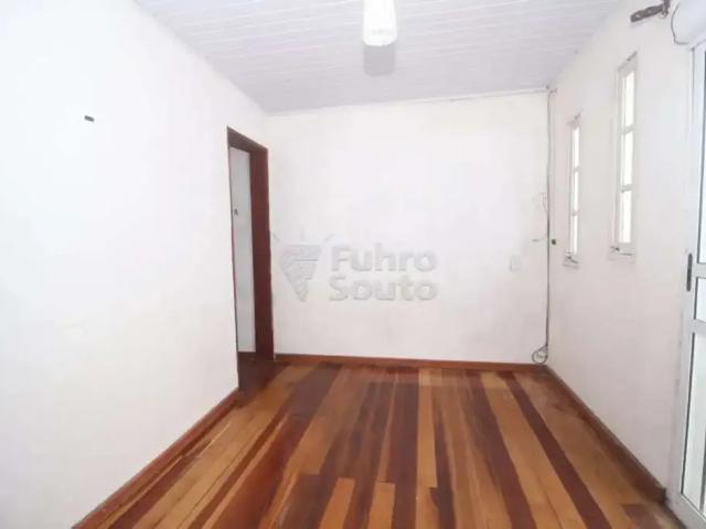 Casa / Sobrado para Locação em Pelotas/RS Centro 2 Quartos
