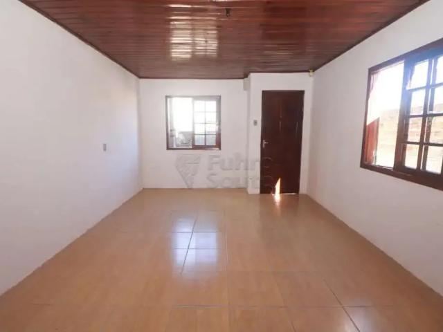 Casa / Sobrado para Locação em Pelotas/RS Fragata 1 Quartos