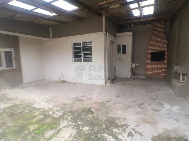 Casa / Sobrado para Locação em Pelotas/RS Fragata 2 Quartos