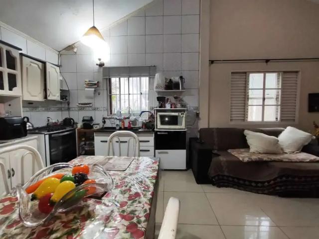 Casa / Sobrado para Locação em Pelotas/RS Laranjal 3 Quartos