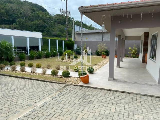 Casa / Sobrado para Locação em Penha/SC Armação 5 Quartos