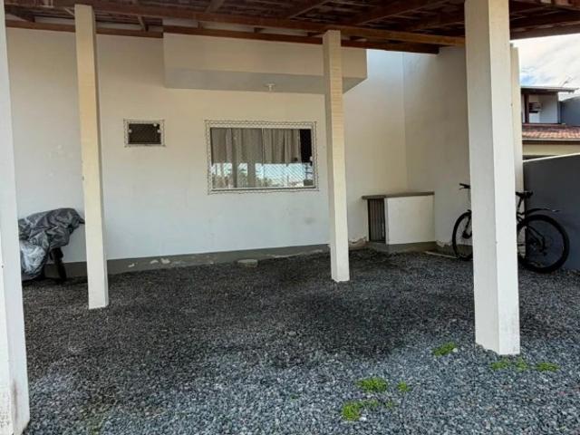 Casa / Sobrado para Locação em Penha/SC Centro 2 Quartos