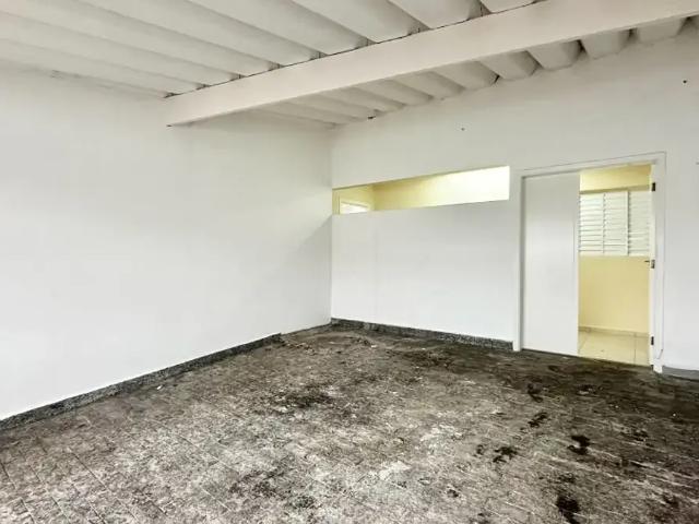 Casa / Sobrado para Locação em Peruíbe/SP Centro 5 Quartos