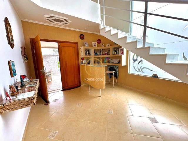 Casa / Sobrado para Locação em Peruíbe/SP Centro 6 Quartos