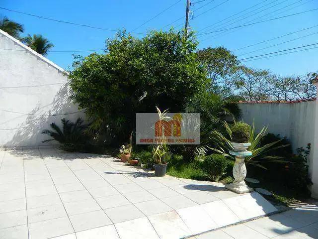 Casa / Sobrado para Locação em Peruíbe/SP Centro 3 Quartos