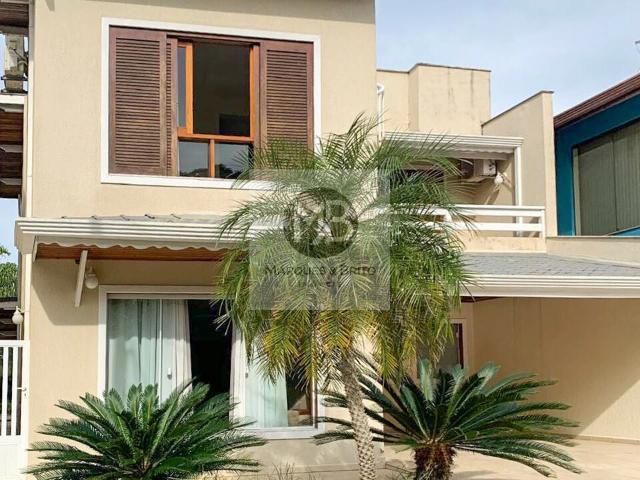 Casa / Sobrado para Locação em Peruíbe/SP Jardim Três Marias 3 Quartos