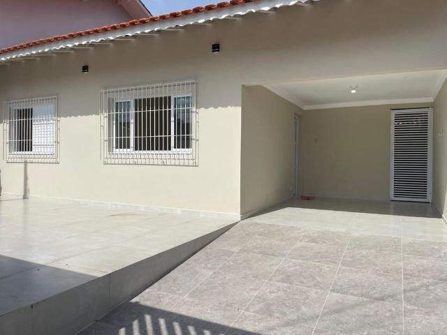 Casa / Sobrado para Locação em Peruíbe/SP Jardim Peruíbe 2 Quartos