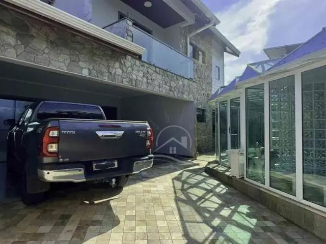 Casa / Sobrado para Locação em Peruíbe/SP Jardim Ribamar 7 Quartos