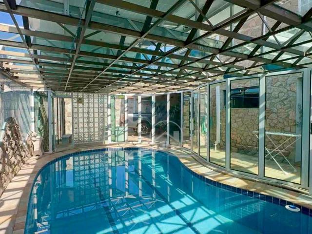 Casa / Sobrado para Locação em Peruíbe/SP Jardim Ribamar 7 Quartos