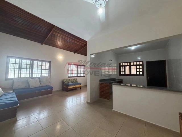 Casa / Sobrado para Locação em Peruíbe/SP Parque Balneário Oásis 3 Quartos