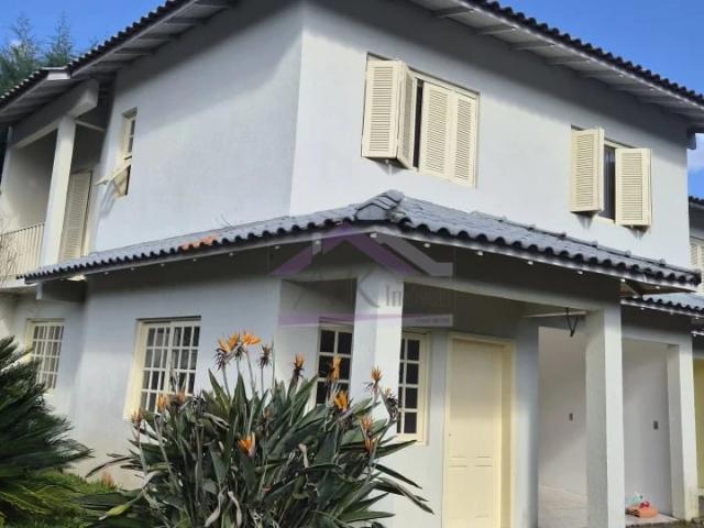 Casa / Sobrado para Locação em Picada Café/RS Joaneta 3 Quartos