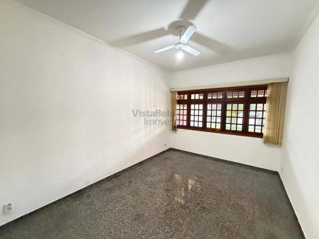 Casa / Sobrado para Locação em Pindamonhangaba/SP Nossa Senhora do Perpétuo Socorro 4 Quartos