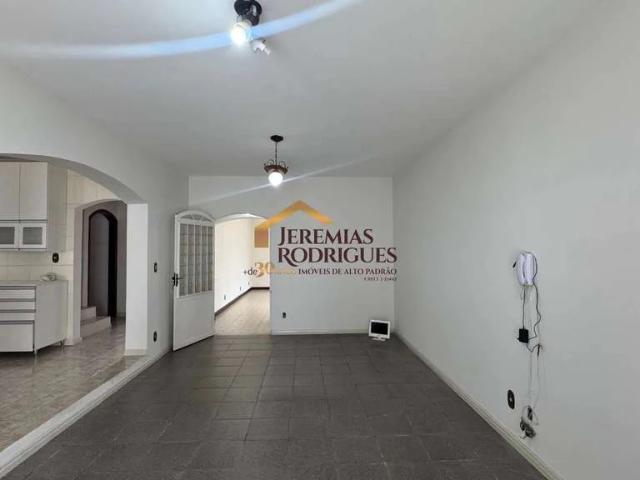 Casa / Sobrado para Locação em Pindamonhangaba/SP Parque São Benedito 3 Quartos
