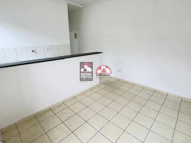 Casa / Sobrado para Locação em Pindamonhangaba/SP Residencial Comercial Cidade Vista Alegre 2 Quartos