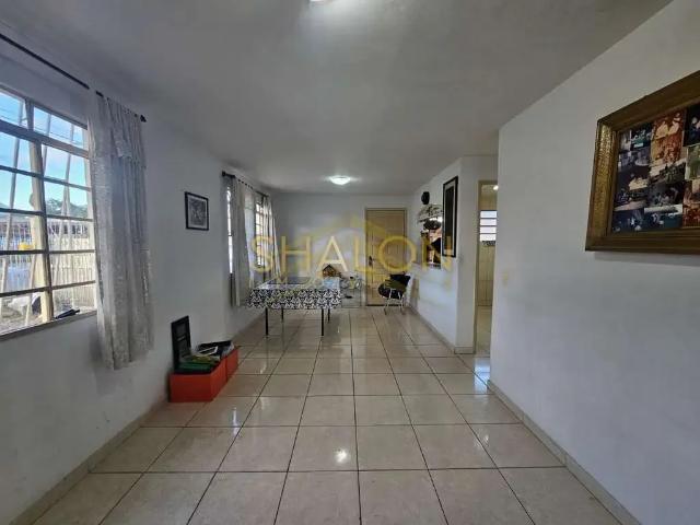 Casa / Sobrado para Locação em Pinhais/PR Atuba 3 Quartos