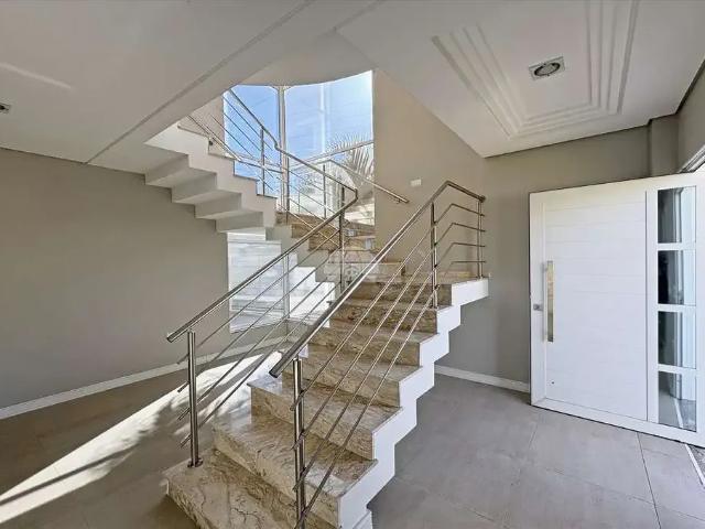 Casa / Sobrado para Locação em Pinhais/PR Alto Tarumã 4 Quartos