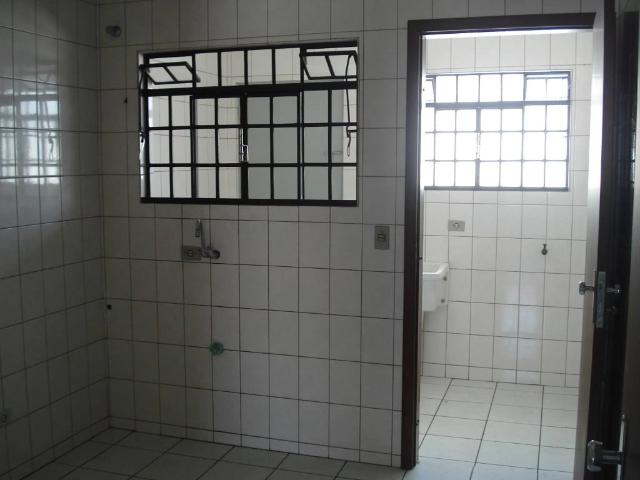 Casa / Sobrado para Locação em Pinhais/PR Centro 3 Quartos