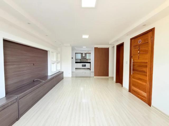 Casa / Sobrado para Locação em Pinhais/PR Centro 3 Quartos
