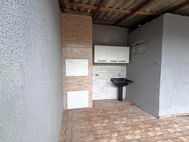 Casa / Sobrado para Locação em Pinhais/PR Jardim Cláudia 1 Quartos
