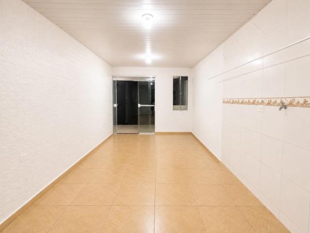 Casa / Sobrado para Locação em Pinhais/PR Jardim Cláudia 2 Quartos