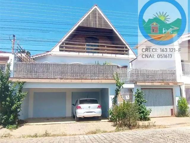 Casa / Sobrado para Locação em Piracaia/SP Jardim Capuava 5 Quartos
