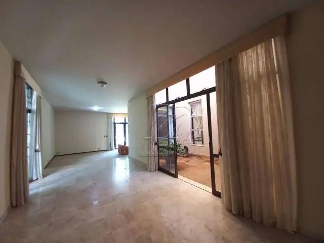 Casa / Sobrado para Locação em Piracicaba/SP Centro 4 Quartos