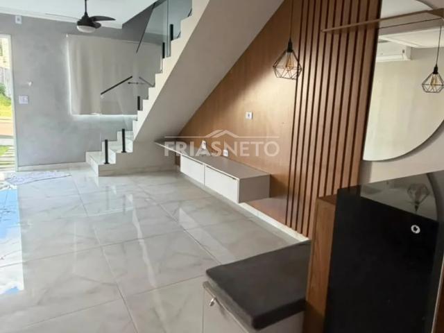 Casa / Sobrado para Locação em Piracicaba/SP Centro 2 Quartos