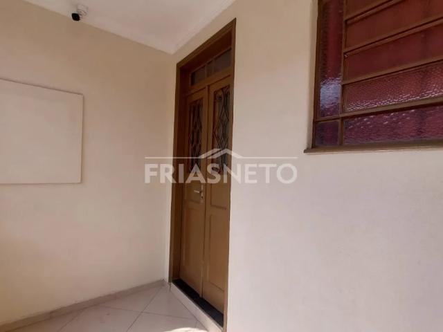 Casa / Sobrado para Locação em Piracicaba/SP Centro 2 Quartos