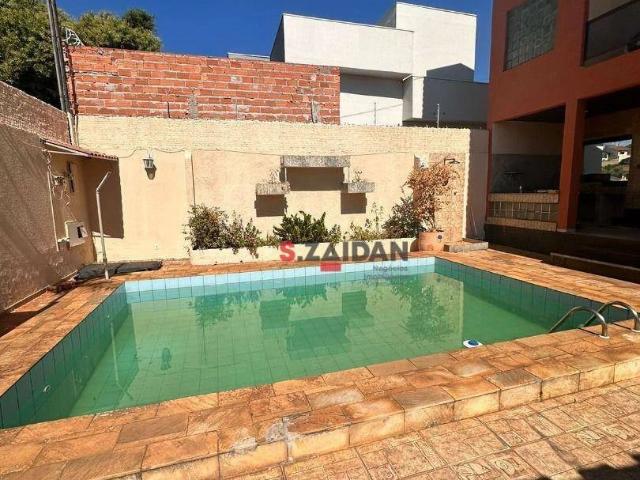 Casa / Sobrado para Locação em Piracicaba/SP Chácara Nazaré 5 Quartos
