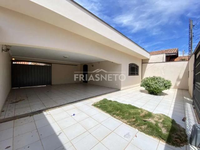 Casa / Sobrado para Locação em Piracicaba/SP Paulista 3 Quartos