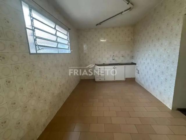 Casa / Sobrado para Locação em Piracicaba/SP Paulista 5 Quartos