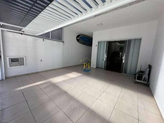 Casa / Sobrado para Locação em Praia Grande/SP Canto do Forte 3 Quartos