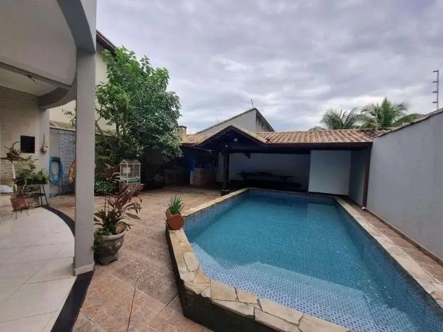 Casa / Sobrado para Locação em Praia Grande/SP Canto do Forte 3 Quartos