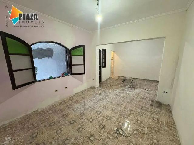 Casa / Sobrado para Locação em Praia Grande/SP Canto do Forte 2 Quartos