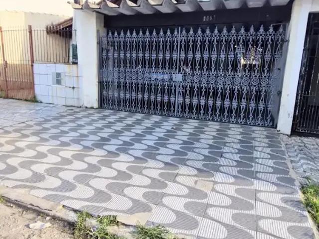 Casa / Sobrado para Locação em Praia Grande/SP Cidade Ocian 1 Quartos
