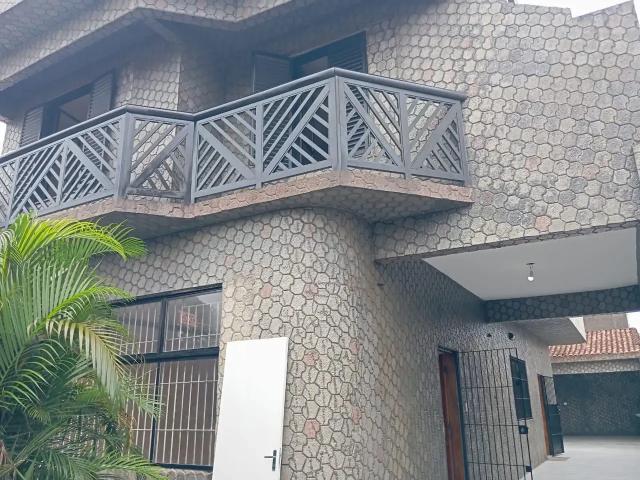 Casa / Sobrado para Locação em Praia Grande/SP Cidade Ocian 3 Quartos