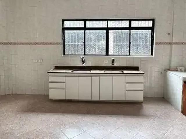 Casa / Sobrado para Locação em Praia Grande/SP Cidade Ocian 3 Quartos