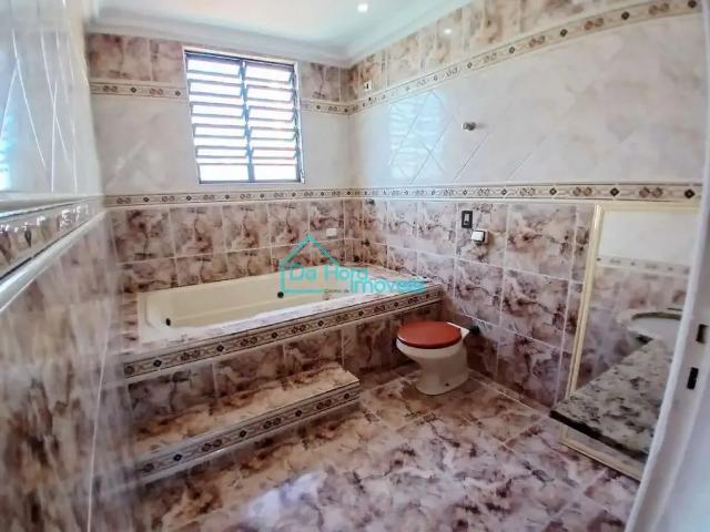 Casa / Sobrado para Locação em Praia Grande/SP Cidade Ocian 3 Quartos