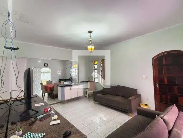 Casa / Sobrado para Locação em Praia Grande/SP Cidade da Criança 3 Quartos