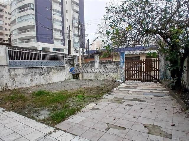 Casa / Sobrado para Locação em Praia Grande/SP Aviação 2 Quartos