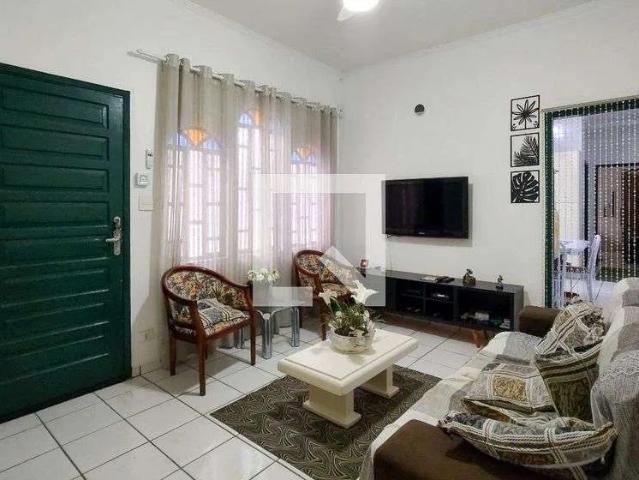 Casa / Sobrado para Locação em Praia Grande/SP Aviação 2 Quartos