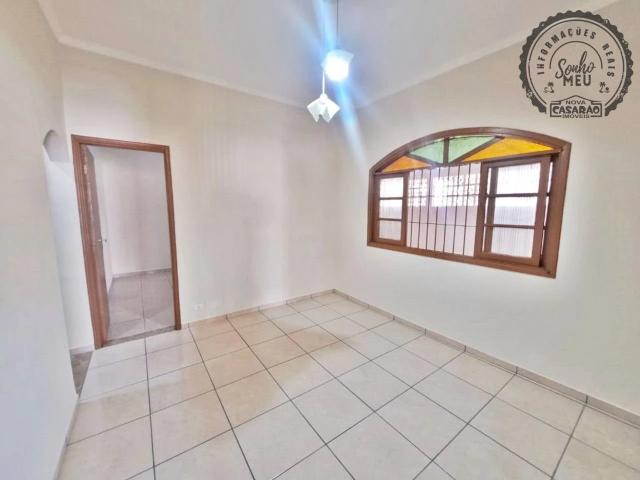 Casa / Sobrado para Locação em Praia Grande/SP Aviação 2 Quartos