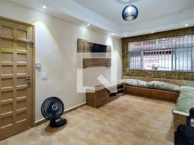 Casa / Sobrado para Locação em Praia Grande/SP Aviação 2 Quartos